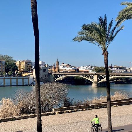 塞维利亚Fam Sevillian Townhouse别墅 外观 照片