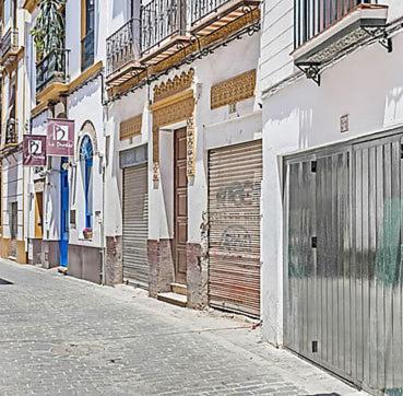 塞维利亚Fam Sevillian Townhouse别墅 外观 照片
