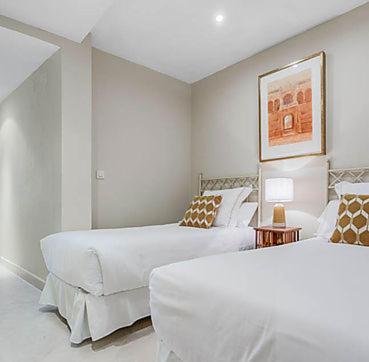 塞维利亚Fam Sevillian Townhouse别墅 外观 照片
