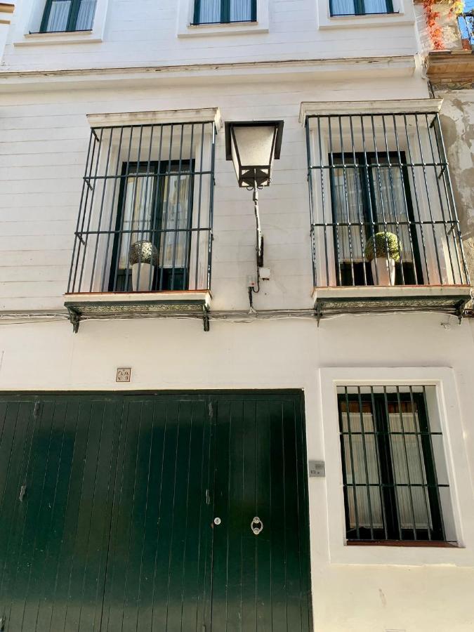 塞维利亚Fam Sevillian Townhouse别墅 外观 照片