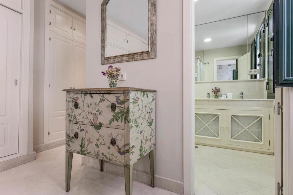 塞维利亚Fam Sevillian Townhouse别墅 外观 照片